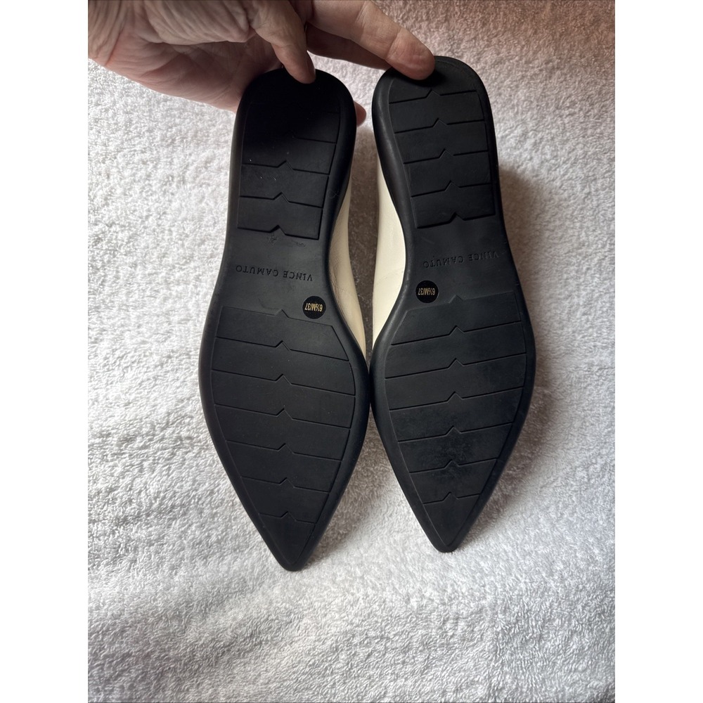 Vince Camuto Bendreta White Leather Pointed Toe Toggle Ballet Flats Size 10M - Picture 6 of 8